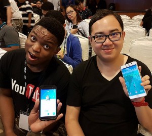 PokemonGO players photo from https://flic.kr/p/KKRD9k